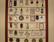 Perpetual trinket calendar